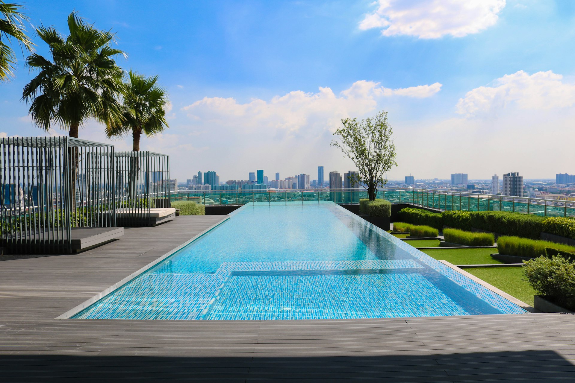 Lycia Pools — Bahçe havuzu peyzaj